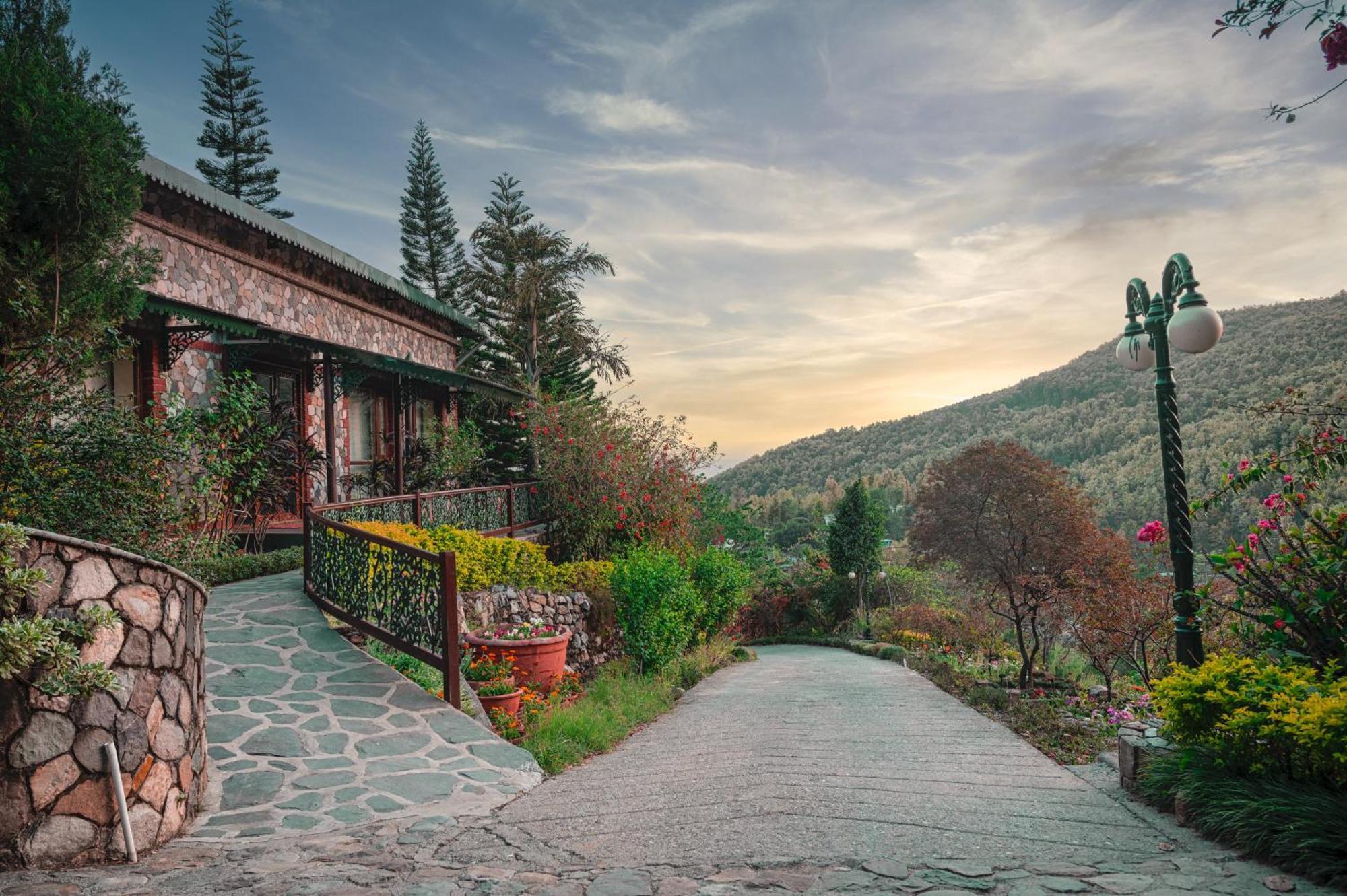 Tree Of Life Resort Dehradun Foothills Exterior foto